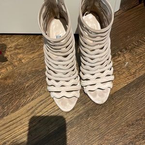 Prada heels size 40